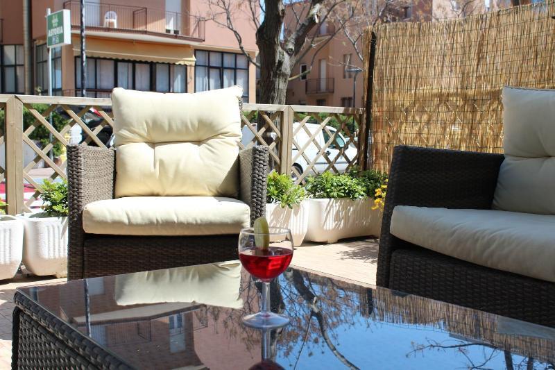 Hotel Caesar Pesaro Exterior photo